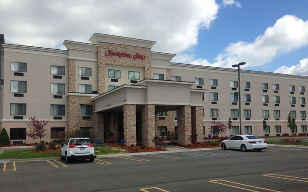 Hampton Inn Detroit Auburn Hills South — Property