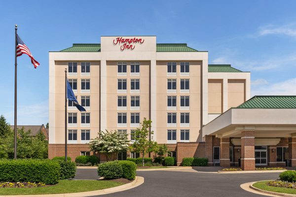 Hampton Inn Dulles cascades — Property