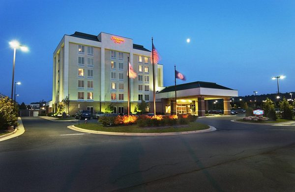 Hampton Inn Dulles cascades — Property
