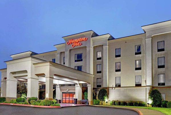 Hampton Inn Fayetteville — Property