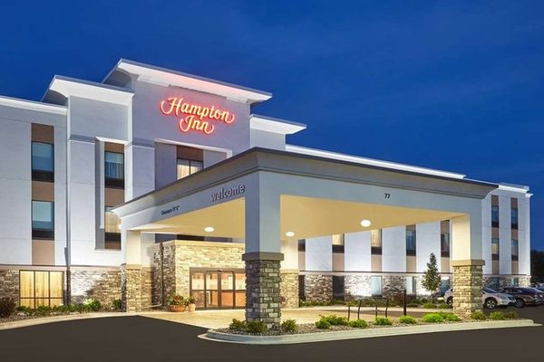 Hampton Inn Fond Du Lac — Property