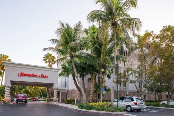 Hampton Inn Ft Lauderdale Plantation — Property