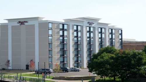 Hampton Inn Green Bay Downtown — Property