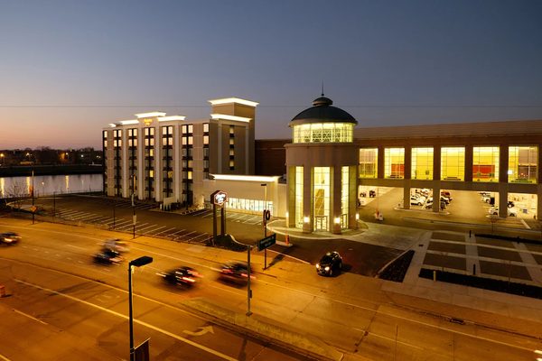 Hampton Inn Green Bay Downtown — Property