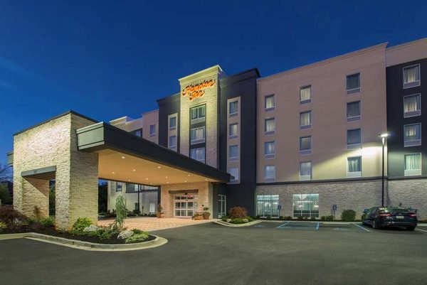 Hampton Inn Greenville i 385 Haywood Mall — Property