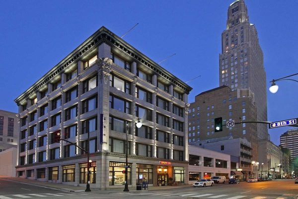 Hampton Inn Kansas City Downtown Financial District — Property