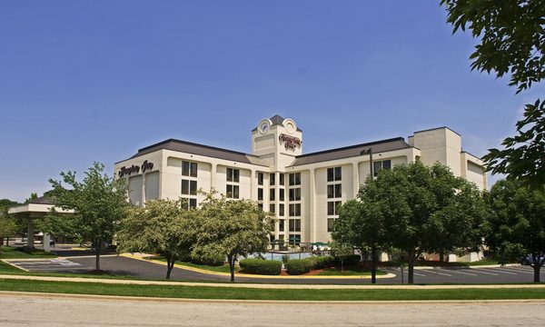 Hampton Inn Kansas City Overland Park — Property