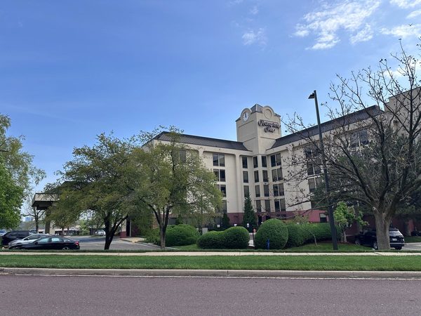 Hampton Inn Kansas City Overland Park — Property