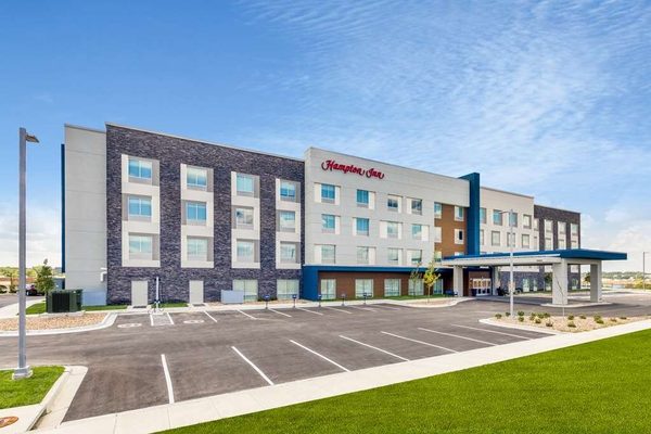 Hampton Inn Kansas City Southeast — Property