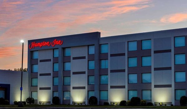 Hampton Inn Kinston — Property