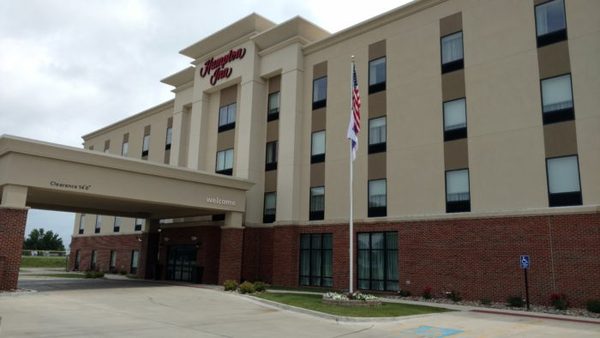 Hampton Inn Kirksville — Property