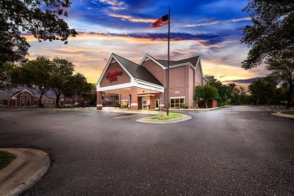 Hampton Inn Lincoln South Heritage Park — Property
