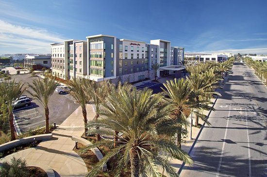 Hampton Inn Long Beach Airport — Property