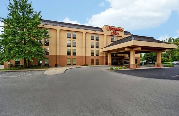 Hampton Inn Louisville Airport — Property