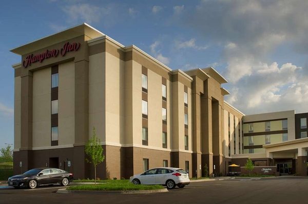 Hampton Inn Louisville East Hurstbourne — Property