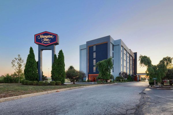 Hampton Inn Louisville Northeast — Property
