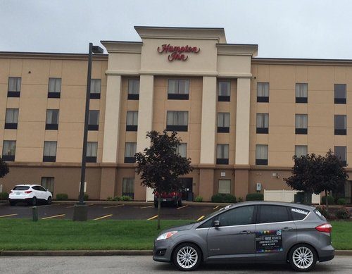 Hampton Inn Macomb — Property