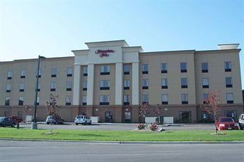 Hampton Inn Macomb — Property