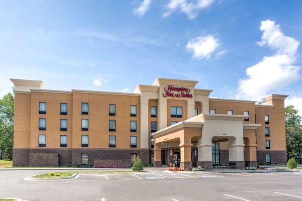 Hampton Inn Manchester Downtown — Property