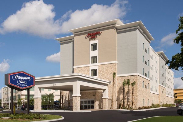 Hampton Inn Miami Airport East Miami Florida — Property