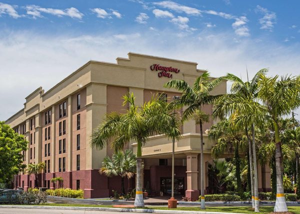 Hampton Inn Miami Dadeland — Property