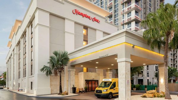 Hampton Inn Miami Dadeland — Property
