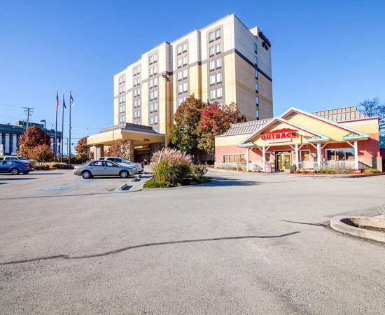 Hampton Inn Pittsburgh Monroeville — Property