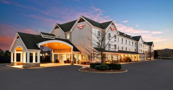 Hampton Inn Rutland — Property