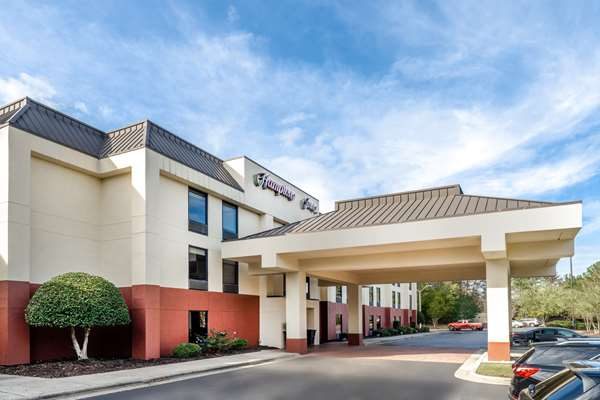 Hampton Inn Sanford — Property
