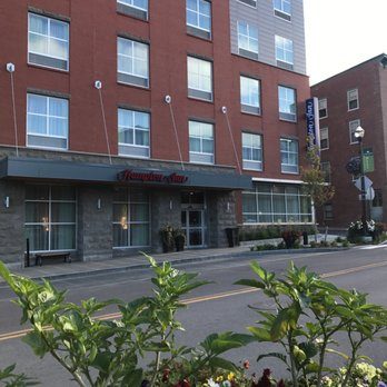 Hampton Inn St Albans — Property