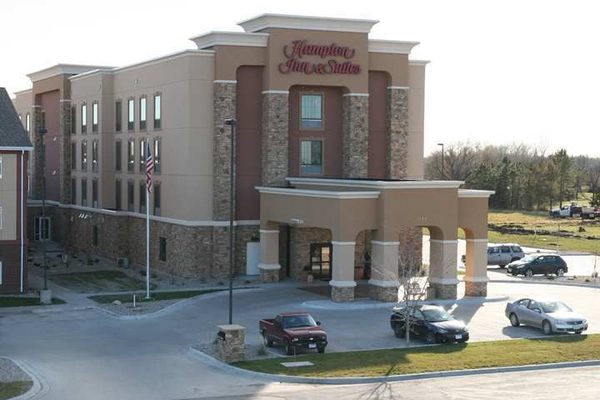 Hampton Inn Suites Aberdeen — Property