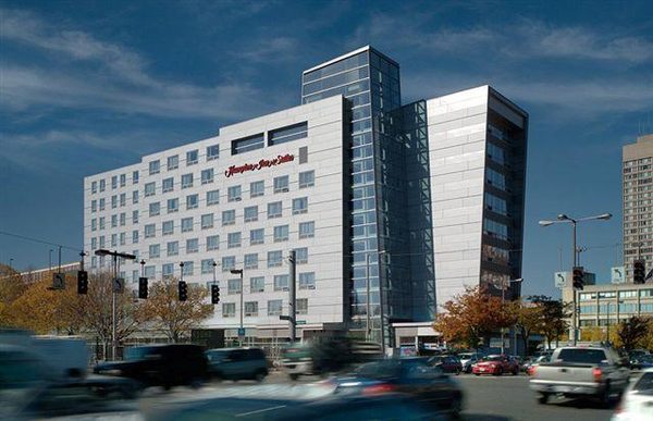 Hampton Inn Suites Boston Crosstown Center — Property