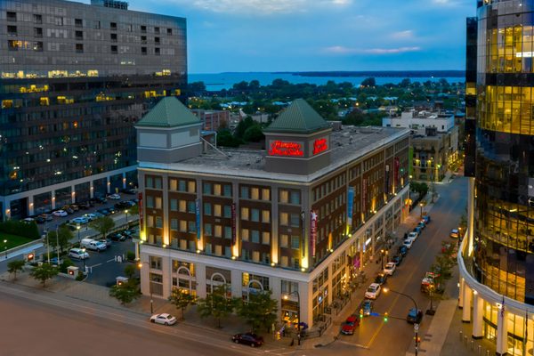 Hampton Inn Suites Buffalo — Property