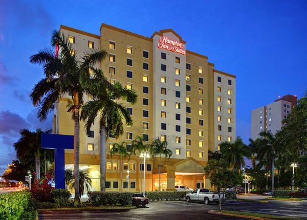 Hampton Inn Suites by Hilton Miami Airport South Blue Lagoon Miami Florida — Property