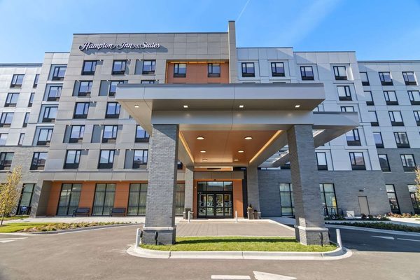 Hampton Inn Suites Chicago Medical District UIC Chicago Illinois — Property