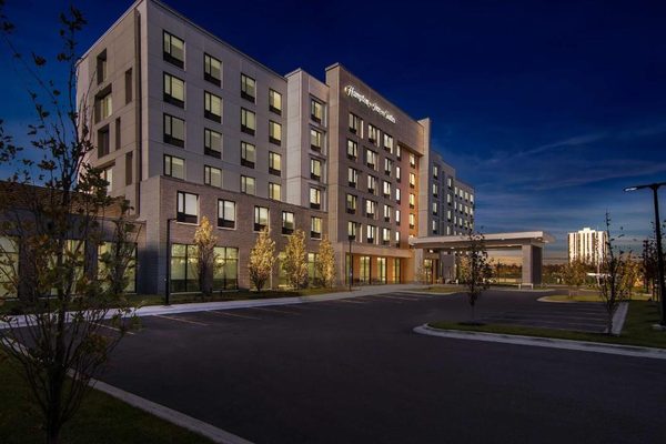 Hampton Inn Suites Chicago Medical District UIC Chicago Illinois — Property
