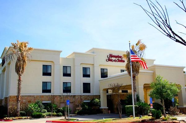Hampton Inn Suites College Station US 6 East Bypass — Property
