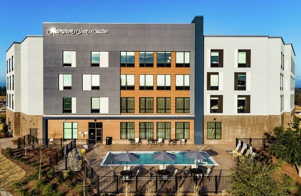 Hampton Inn Suites Columbia Killian Road — Property