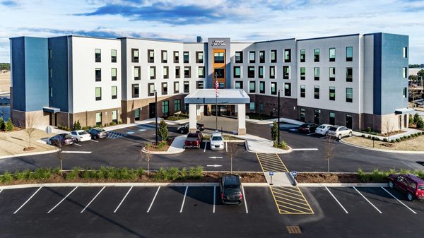 Hampton Inn Suites Columbia Killian Road — Property