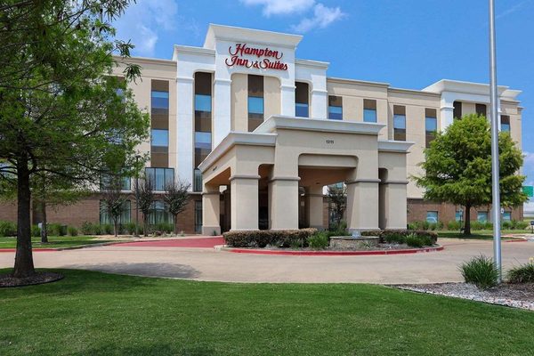 Hampton Inn Suites Dallas DeSoto — Property