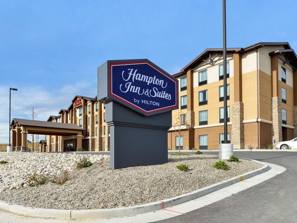 Hampton Inn Suites Douglas — Property