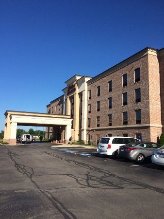 Hampton Inn Suites Elyria — Property