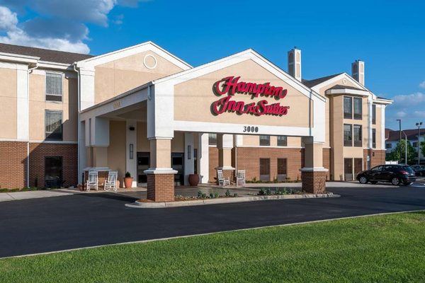 Hampton Inn Suites Florence Center — Property