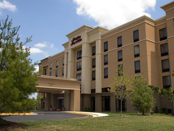 Hampton Inn Suites Fredericksburg South — Property