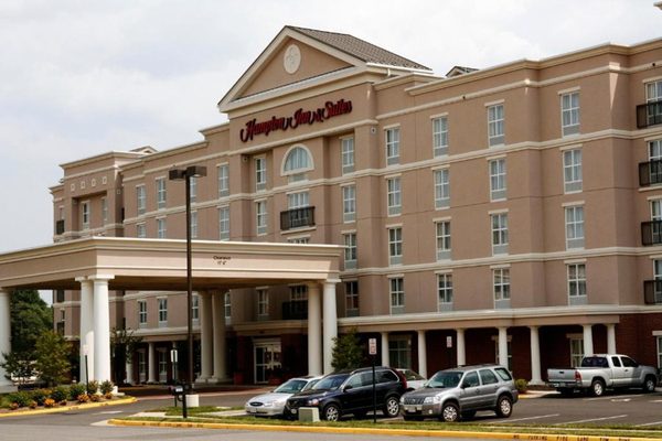 Hampton Inn Suites Fredericksburg South — Property
