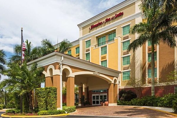 Hampton Inn Suites Ft Lauderdale miramar — Property