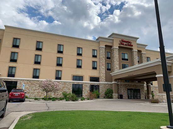 Hampton Inn Suites Grand Forks — Property