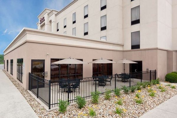 Hampton Inn Suites Grove City — Property