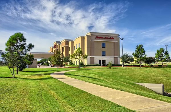 Hampton Inn Suites Houston Rosenberg — Property