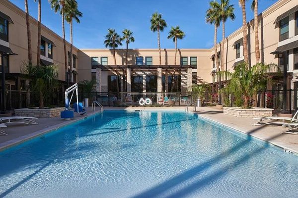 Hampton Inn Suites Phoenix scottsdale On Shea Boulevard — Property